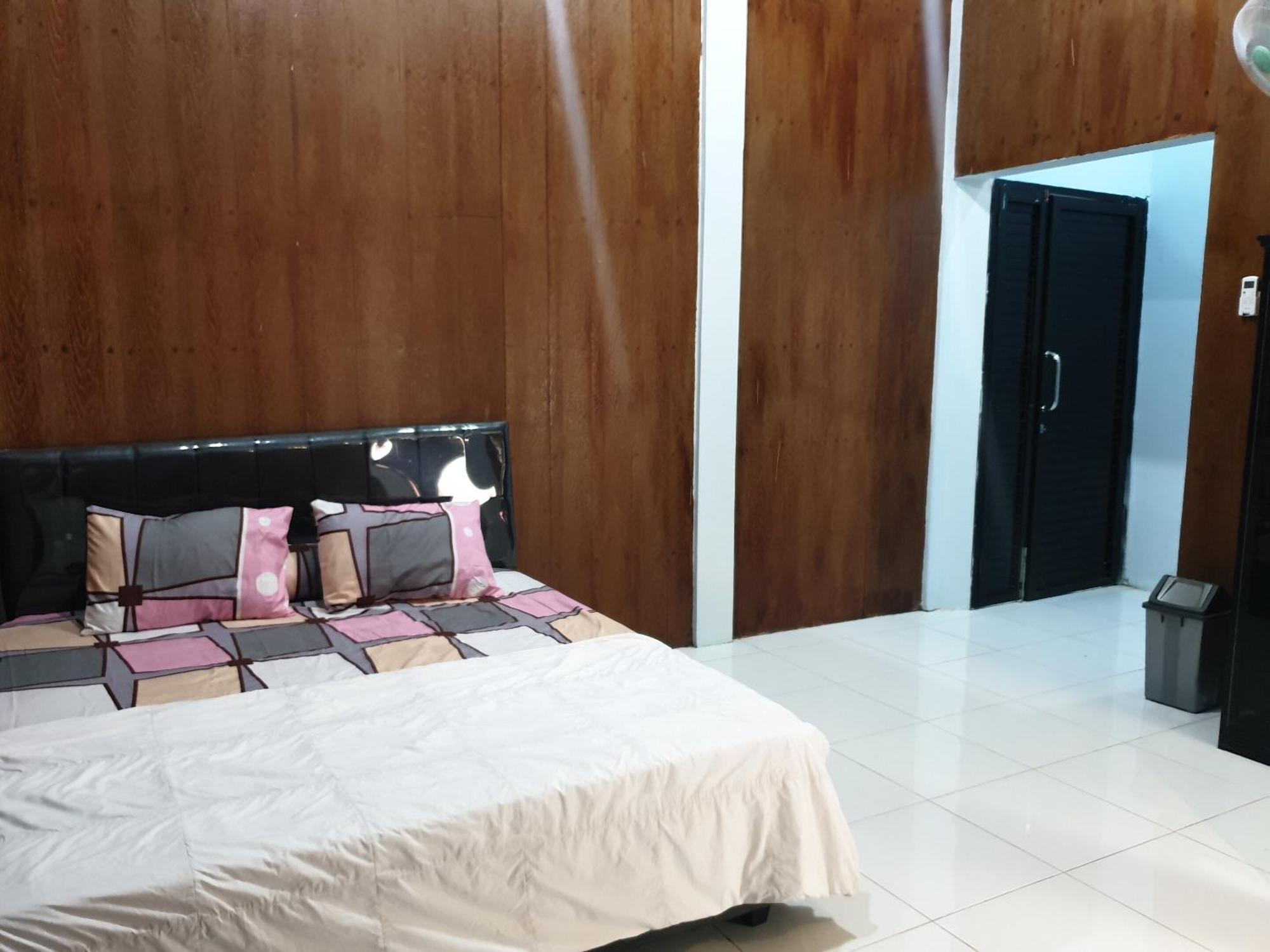 Capital O 92612 Penginapan D'Alas Purwo & Beachnearpadang Savana Sadengan Banyuwangi  Εξωτερικό φωτογραφία