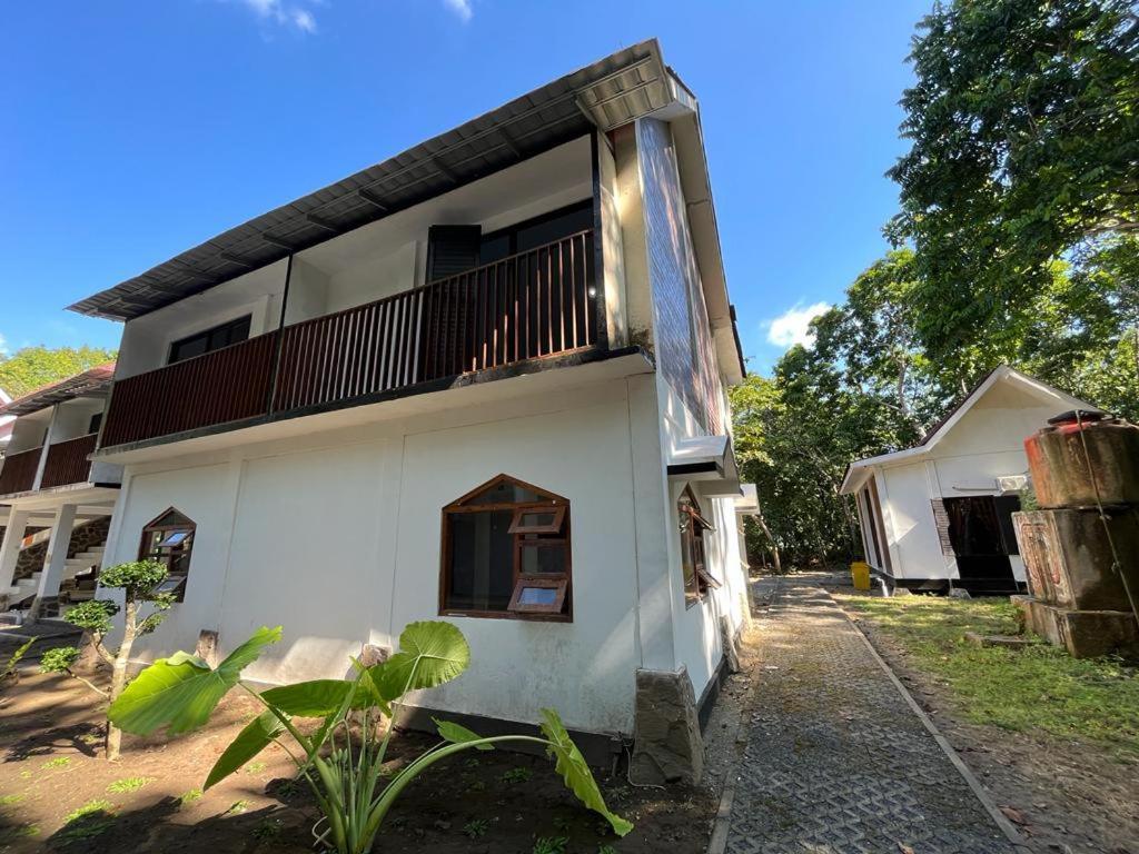 Capital O 92612 Penginapan D'Alas Purwo & Beachnearpadang Savana Sadengan Banyuwangi  Εξωτερικό φωτογραφία