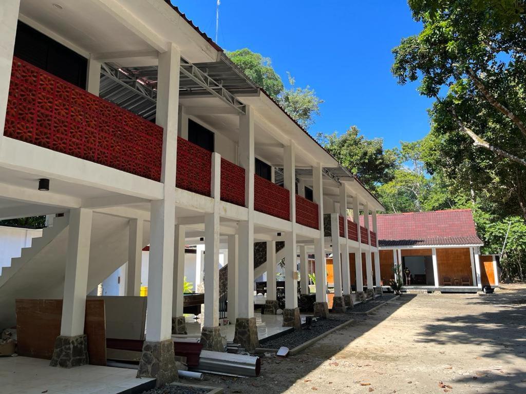 Capital O 92612 Penginapan D'Alas Purwo & Beachnearpadang Savana Sadengan Banyuwangi  Εξωτερικό φωτογραφία