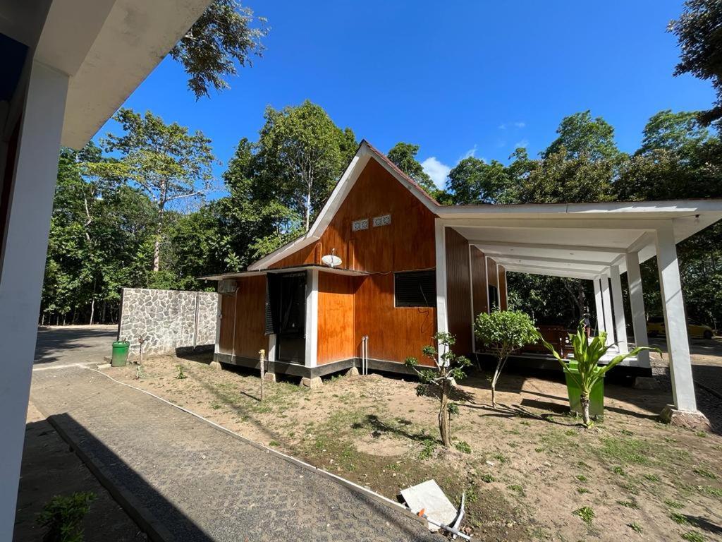 Capital O 92612 Penginapan D'Alas Purwo & Beachnearpadang Savana Sadengan Banyuwangi  Εξωτερικό φωτογραφία